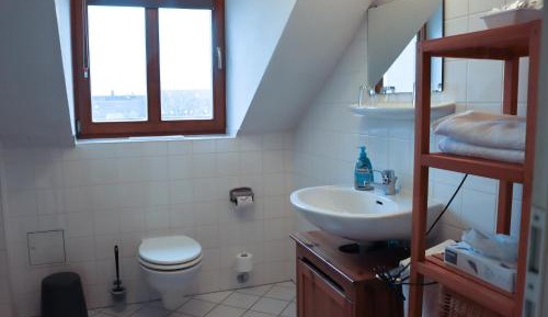 One-Bedroom Apartment with Balcony