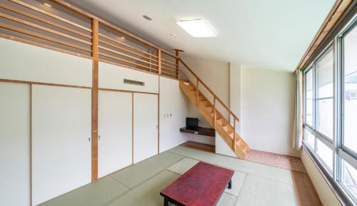 Japanese-Style Room