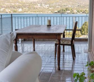 Villa - Beach Front
