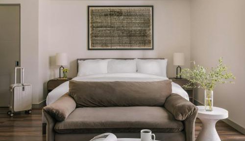 King Studio Apartment