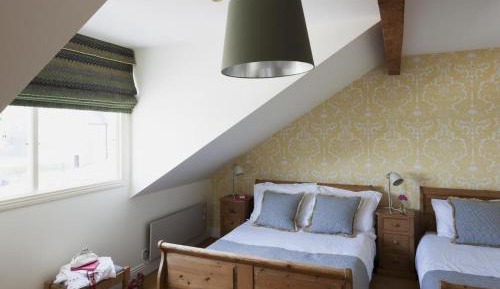 Triple Room with Private Bathroom - Annex