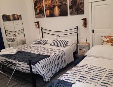 Triple Room with Private Bathroom
