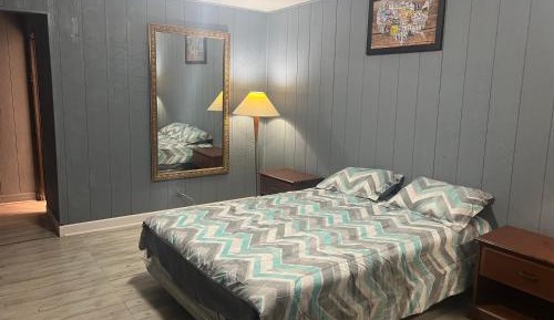 Premium Queen Bed Non-Smoking
