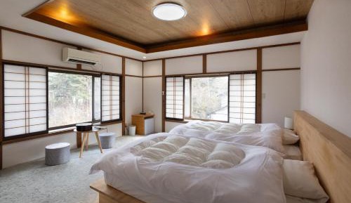 Twin Room with Shower