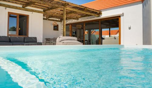 Premium Green Villa (4 Adults)