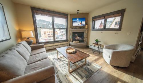 Two-Bedroom Deluxe Apartment