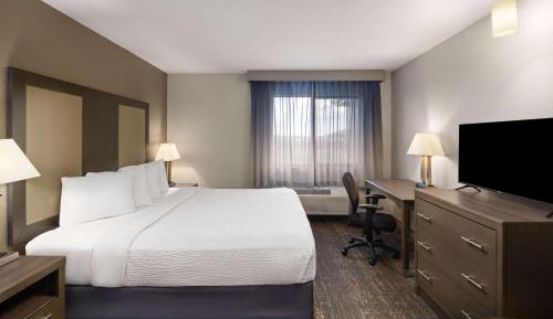 King Room - Non-Smoking