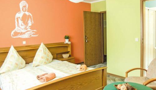 Double or Twin Room with Private Bathroom