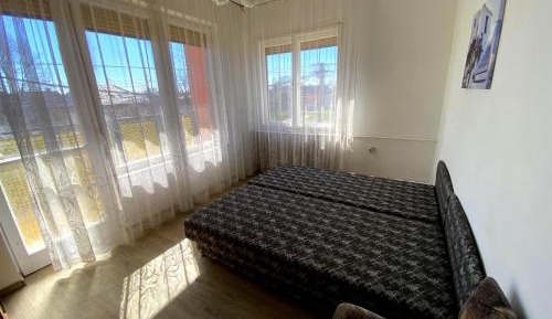 Three-Bedroom Apartment - High Floor
