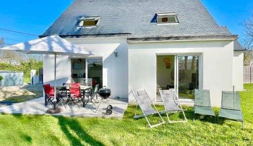 Villa with Garden View