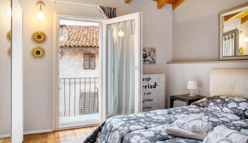 Superior One-Bedroom Apartment with Balcony