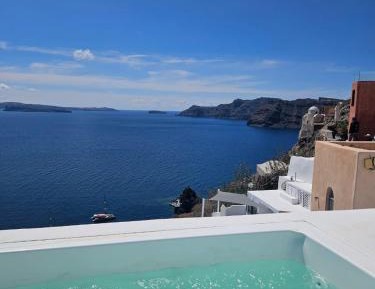 Suite with Hot Tub