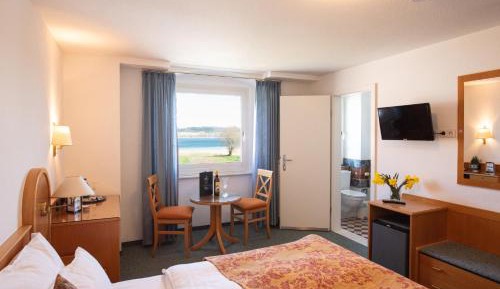 Double Room with Lake View
