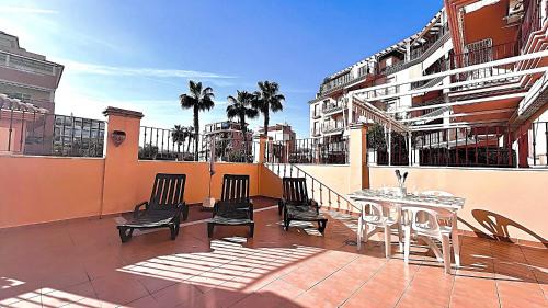 One-Bedroom Apartment with Terrace