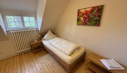 Small Single Room