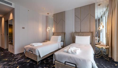 Standard Twin Room