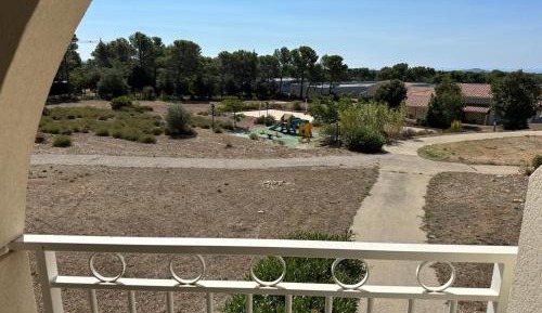 One-Bedroom Apartment with Garden View