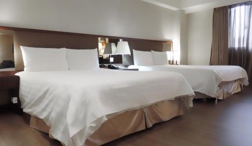 Deluxe Family Suite