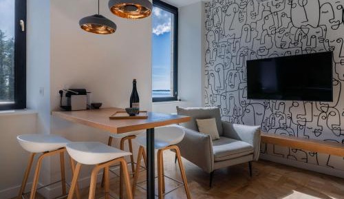 Apartment with Sauna and Spa Access