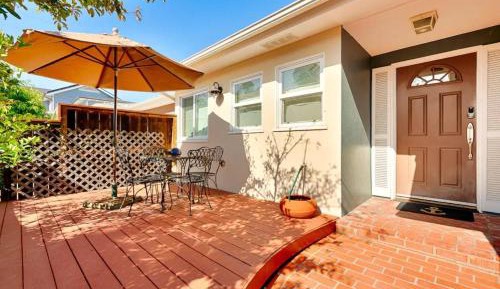 Two-Bedroom Holiday Home