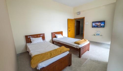 Deluxe One-Bedroom Apartment