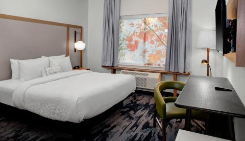 Standard King Room