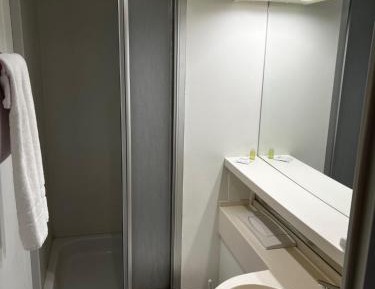 Single Room with Private Bathroom