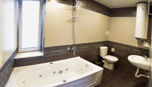 Double Room with Spa Bath