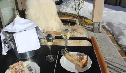 One-Bedroom Apartment (Annex)