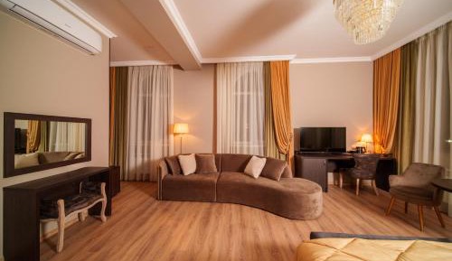 Superior Suite