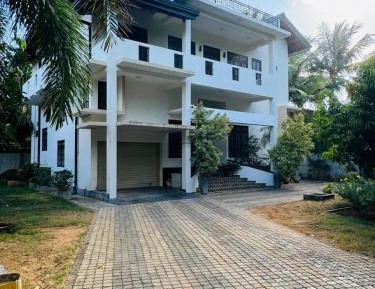 Deluxe Villa