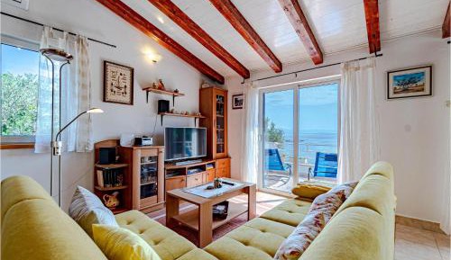 Four-Bedroom Holiday Home