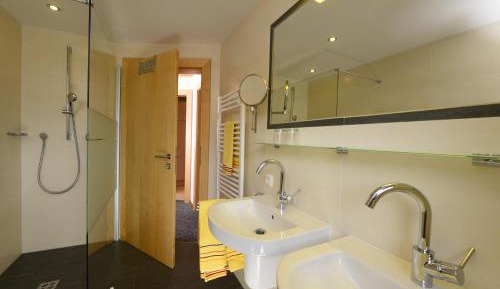 Classic One-Bedroom Apartment with Balcony