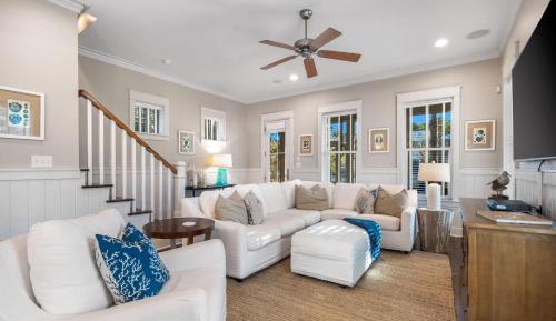 Five-Bedroom Holiday Home