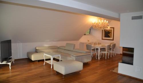 Three-Bedroom Premium Apartment with Balcony