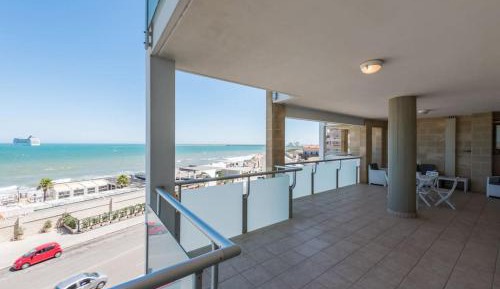 Two-Bedroom Apartment with Sea View