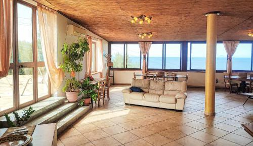 Seven-Bedroom Holiday Home