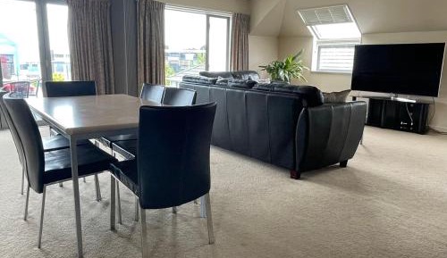 Three-Bedroom Apartment - Penthouse