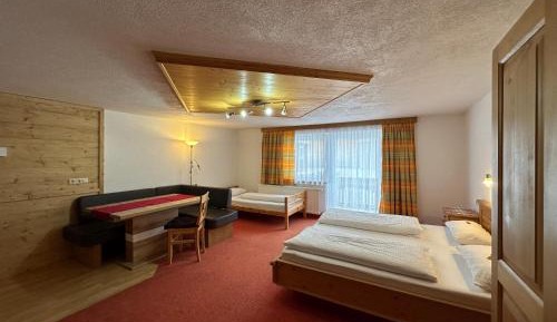Triple Room with Private Bathroom