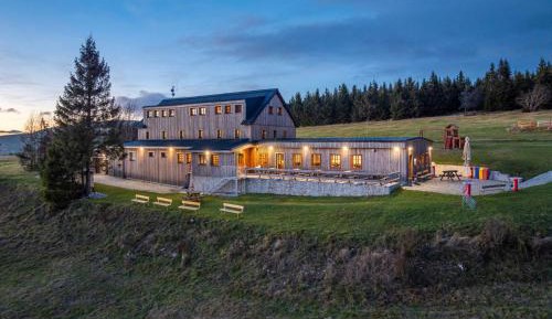 Quadruple Room with Shared Bathroom