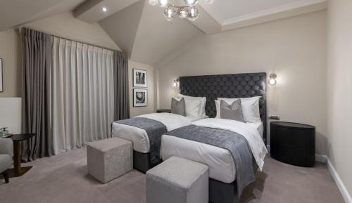 Twin Room with Balcony