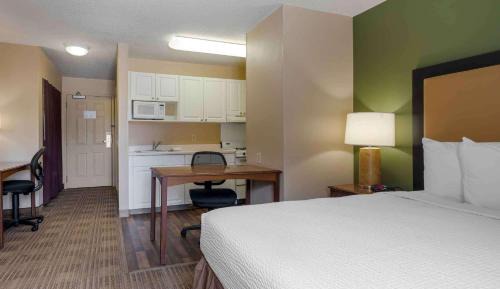 Queen Studio - Non-Smoking