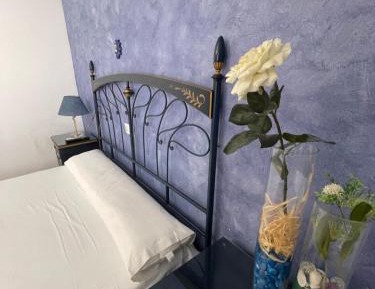 Deluxe Room (2 Adults + 1 Child)