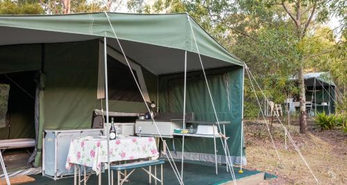 Mt Barney Deluxe Tent with Shared Bathroom