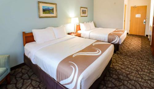 Queen Room with Two Queen Beds - Non-Smoking