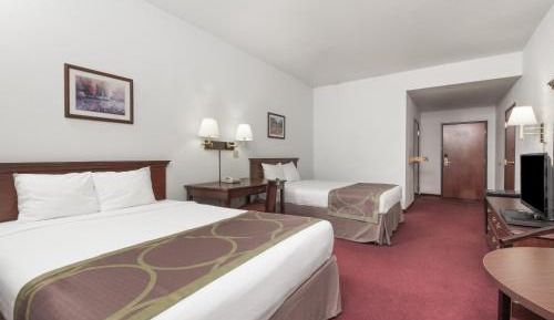 Queen Room with Two Queen Beds - Mobility Access/Non-Smoking