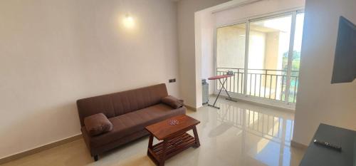 Two-Bedroom Apartment with Balcony and Sea View