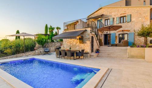Villa with Sea View