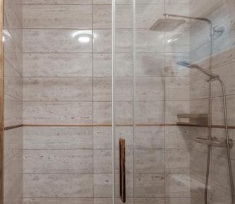 One-Bedroom Apartment with Park View