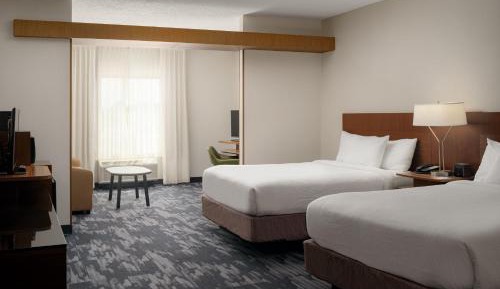 Suite, 2 Queen, Sofa bed